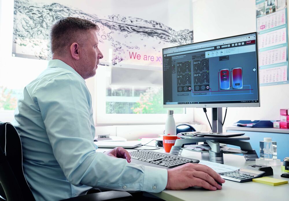 Daniele Priore von Heusser Water Solutions AG schätzt die HovalSupervisor cloud (HSC) als modernes Leitsystem.